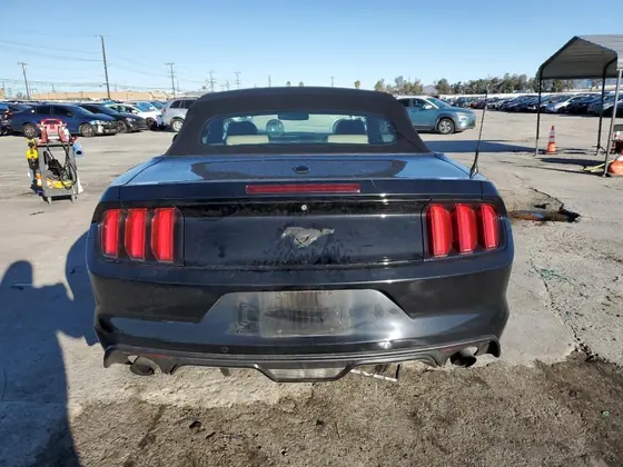 2017 Ford Mustang VIN 1FATP8UH0H5293913 - photo 5 of 11