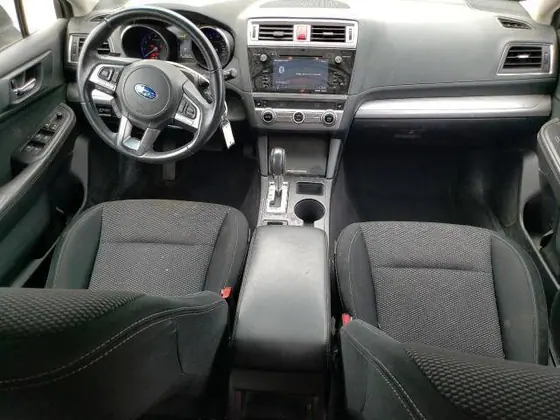2017 Subaru Outback VIN 4S4BSAFC0H3375547 - photo 8 of 13