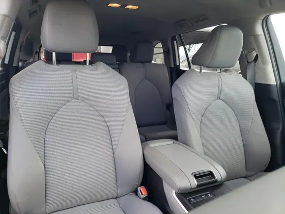 2021 Toyota Highlander VIN 5TDCZRAH7MS076037 - photo 6 of 13