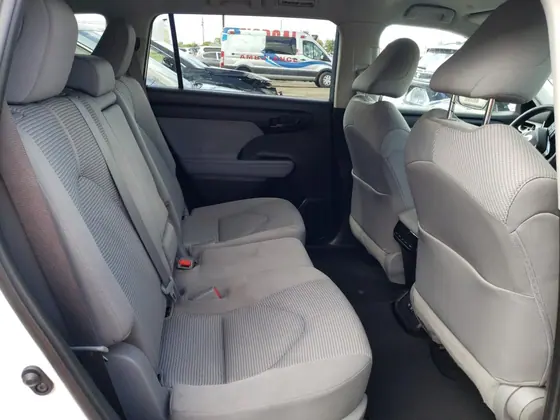 2021 Toyota Highlander VIN 5TDCZRAH7MS076037 - photo 7 of 13
