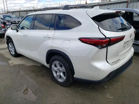 2021 Toyota Highlander VIN 5TDCZRAH7MS076037 - photo 11 of 13