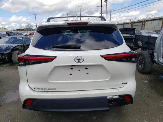 2021 Toyota Highlander VIN 5TDCZRAH7MS076037 - photo 13 of 13