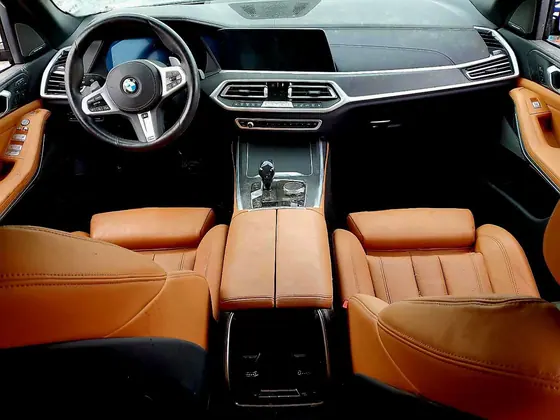 2022 BMW X7 VIN 5UXCW2C04N9M75073 - photo 6 of 9
