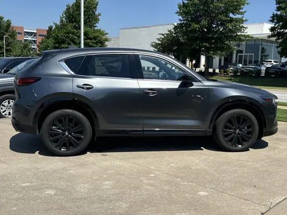 2023 Mazda CX-5 VIN JM3KFBAY6P0253851 - photo 3 of 11