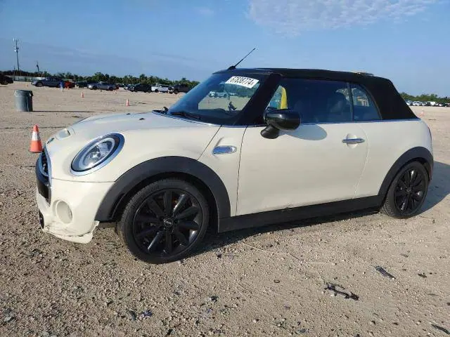 2020 MINI Cooper Convertible VIN WMWWJ5C09L3L03634 - photo 1 of 10