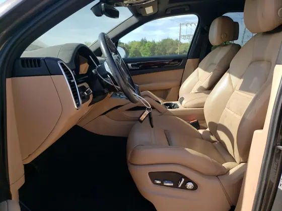 2020 Porsche Cayenne VIN WP1AA2AY9LDA03086 - photo 13 of 15