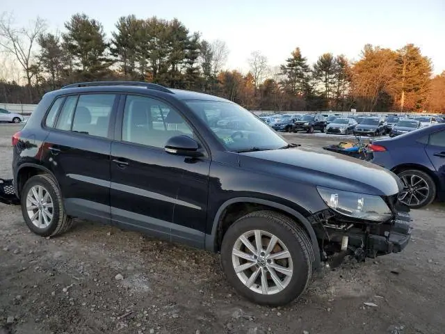 2017 Volkswagen Tiguan VIN WVGBV7AX5HK053089 - photo 1 of 11