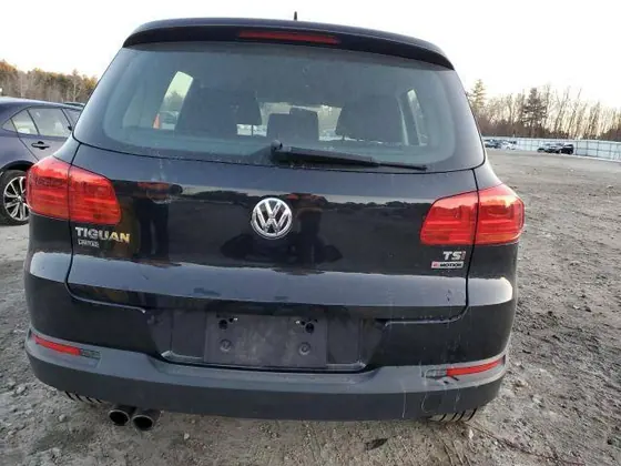 2017 Volkswagen Tiguan VIN WVGBV7AX5HK053089 - photo 5 of 11