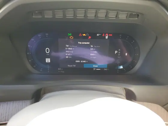 2025 Volvo XC90 VIN YV4062PF0S1296877 - photo 3 of 15