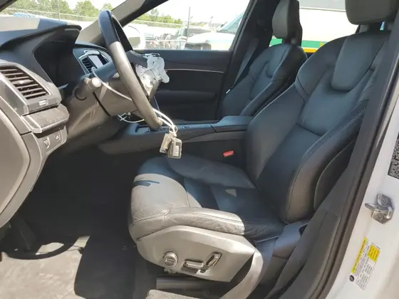 2020 Volvo XC90 VIN YV4A22PK9L1573394 - photo 9 of 14